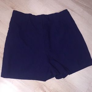 Form fitting shorts
